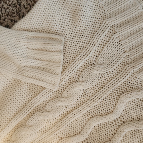 Roxy sweater - Picture 2 of 2